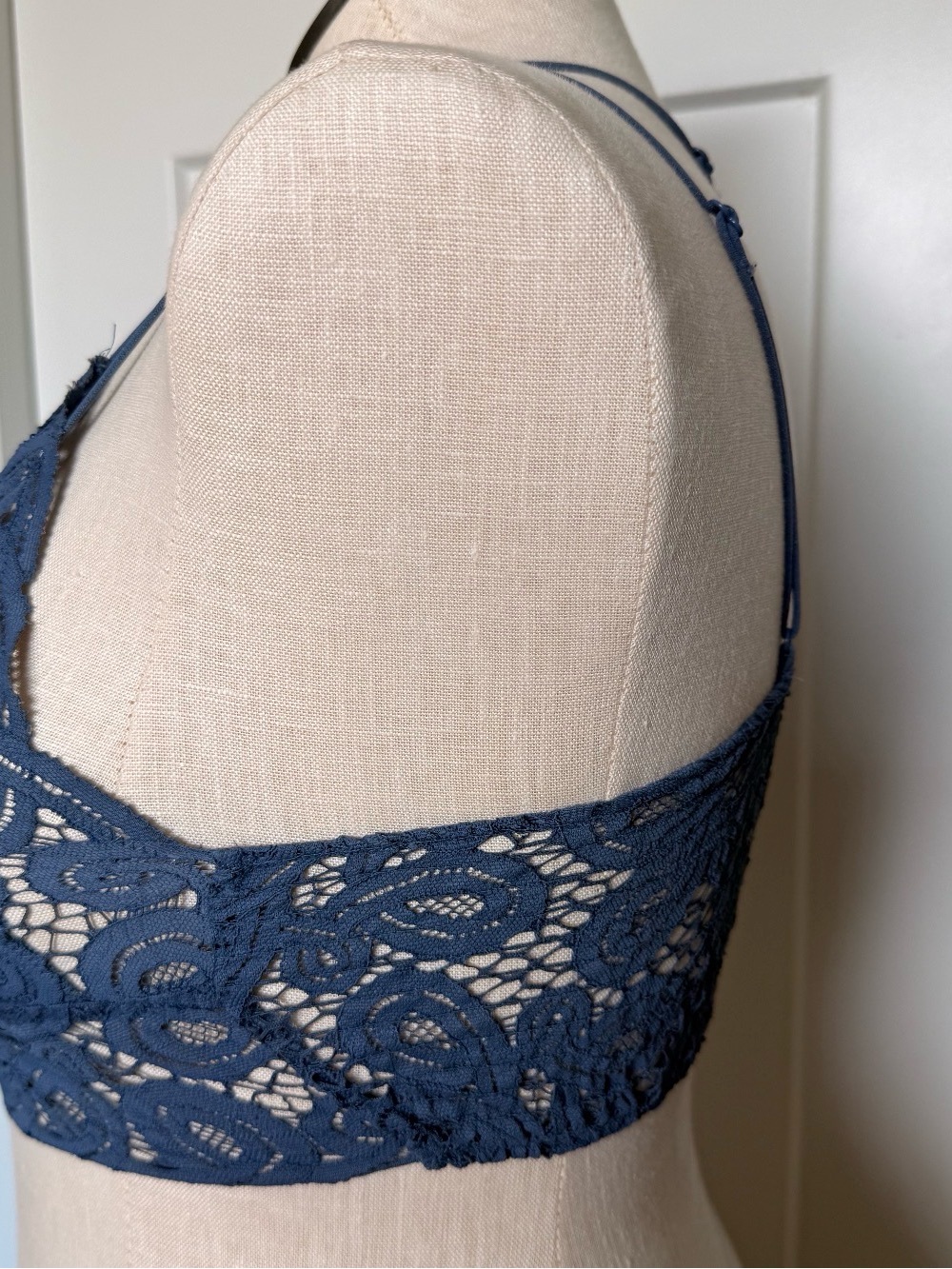 PINK Victoria's Secret Navy Lace Bralette - Picture 3 of 6